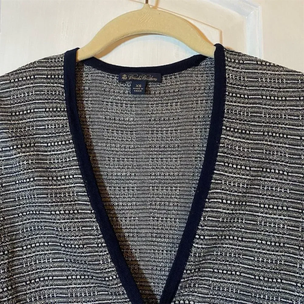 Brooks Brothers Navy and White Women's Cardigan Set - Picture 3 of 14